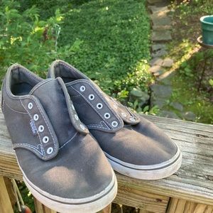Women’s shoes by Vans Off the Wall size 8